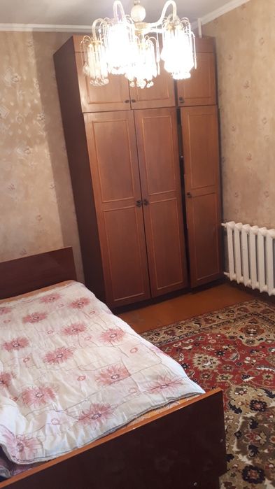 Продам трехкомнатную квартиру. Торг