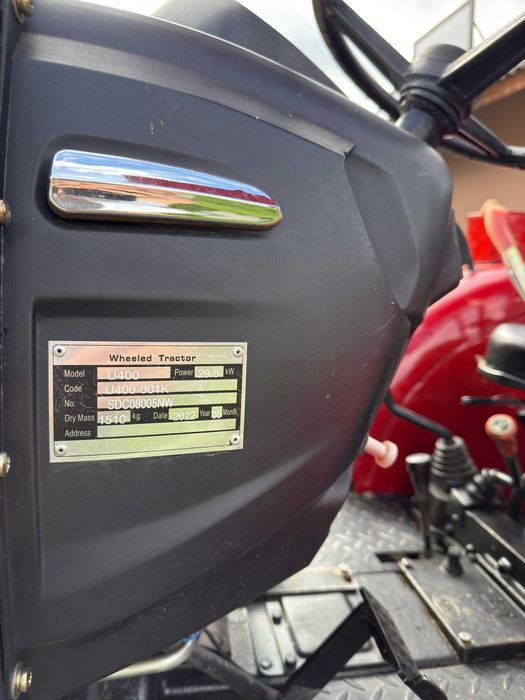 Tractor Macao Universal U400