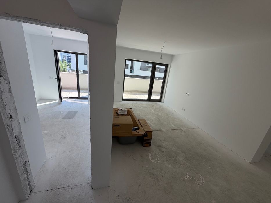 Vand Apartamente 2 camere Prima Vista