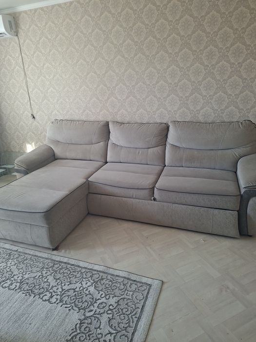 Продам диван угловой