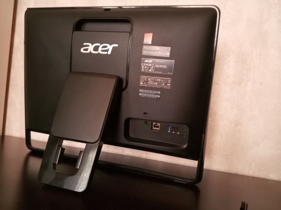 Комп холати зур клавиш ва блютуз мишкасина кушиб бараман гарак булса