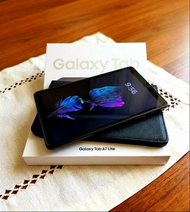 Tabletă Samsung Galaxy Tab A7 / 4G / Android 14 - Aspect ca nou (Cutie, Husă, 2 Folii de sticlă, nou)