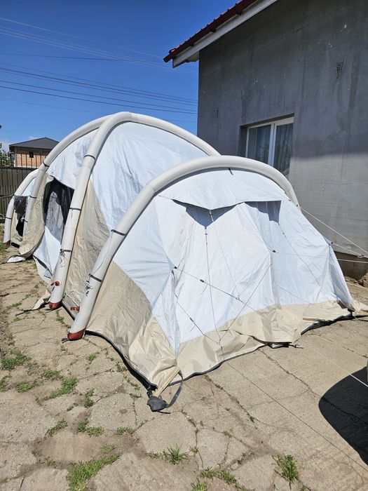 Cort gonflabil Quechua 8 persoane