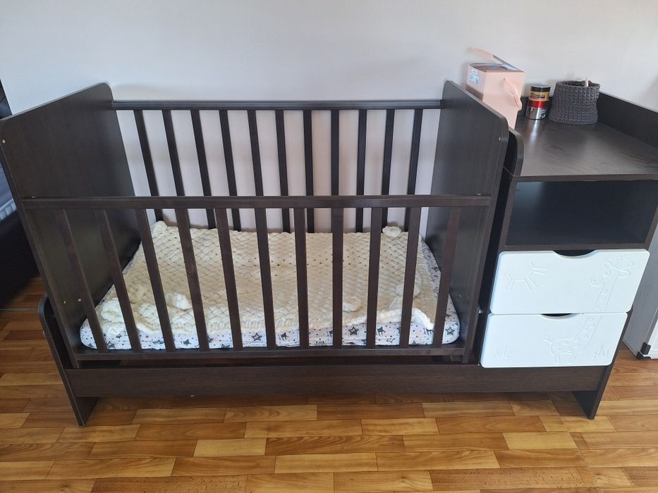 Продаётся детская кроватка