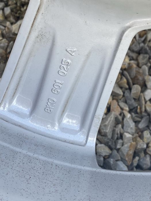 16 цола 5 х 112 мм Аиди , Audi A 4 , A 3 , A 6