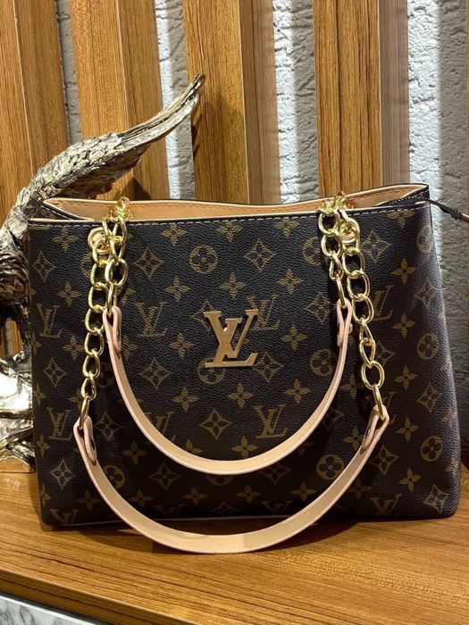 Дамски чанти Louis Vuitton