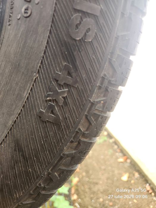 205 70 R 15  96 T  M+S  4×4