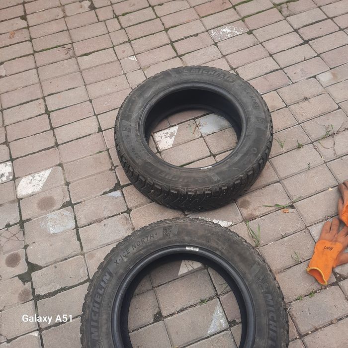 продам пару шипованной мишлен