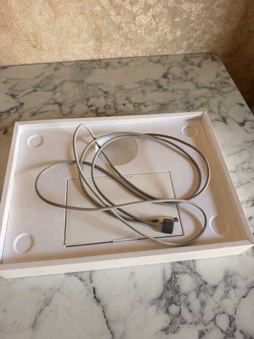 Продается MacBook m2 air