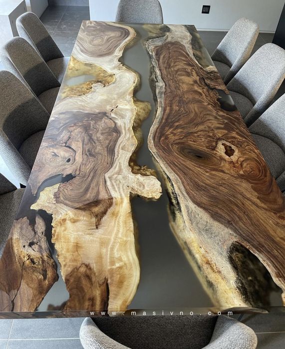 Трапезна маса от дърво / Дървена маса