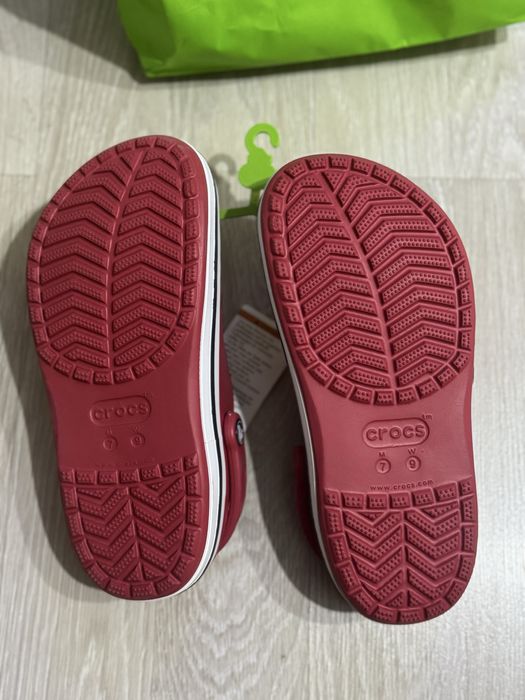 Продаю классные и удобные кроксы