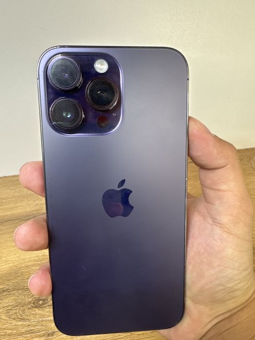 продаю 14 pro max