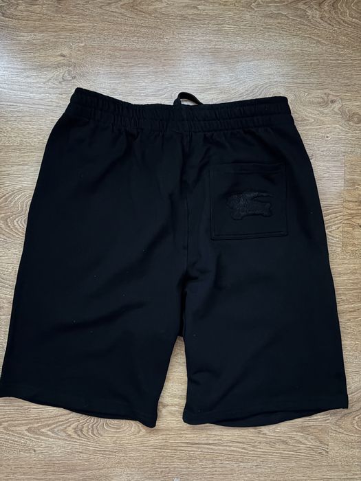 Bubbery shorts ..