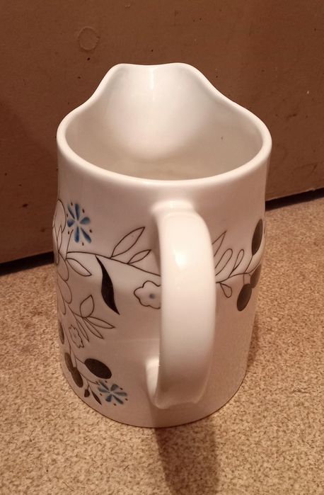 Керамична Ваза - Кана в Средиземноморски стил с флорални мотиви