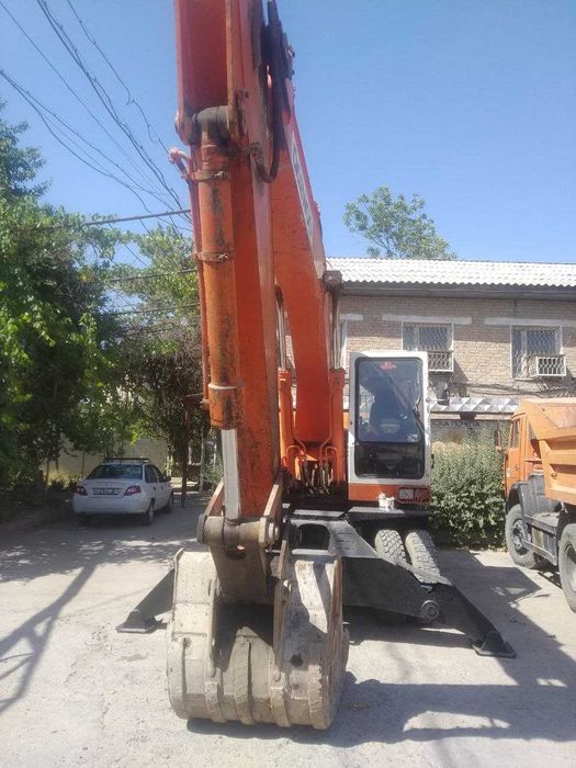 Ээкскаватор DAEWOO 200 срочно сотилади