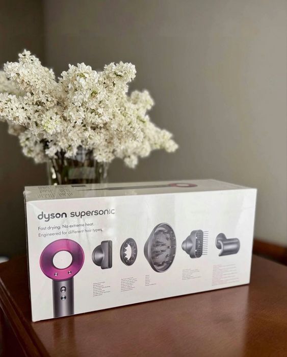 Продам Профессиональный Стайлер Фен Dyson и Dyson Styling Set Расчески