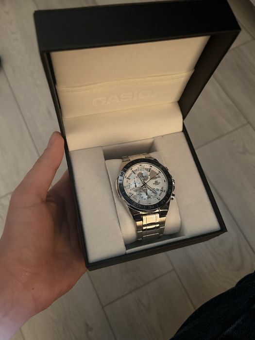 Продаю часы Casio