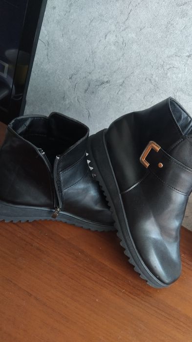Весенние сапоги 38-39размер