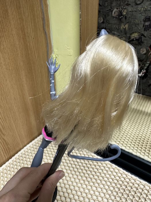 Продам куклу монстр хай!