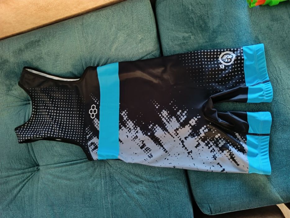 Продам бутцы для борьбы и туника