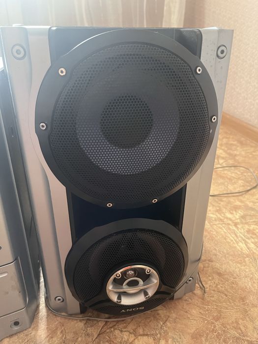 Музыкальный центр