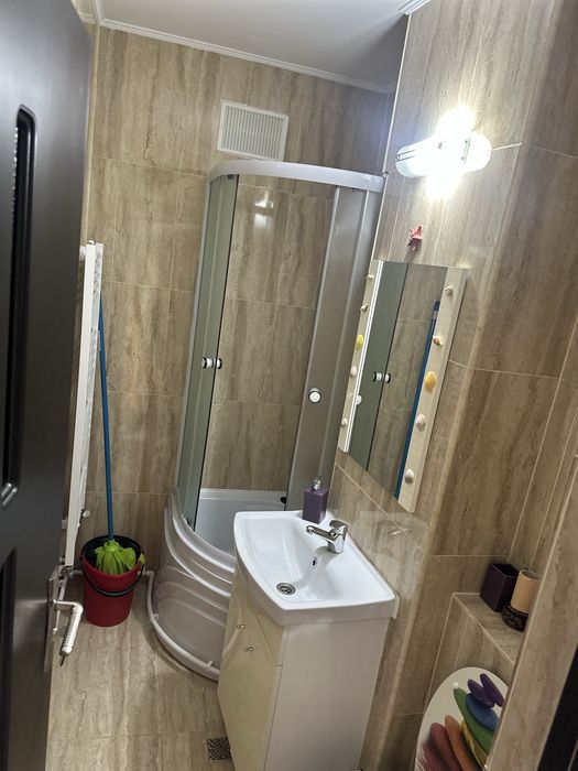 De închiriat: Apartament 2 camere -complet utilat – centrală proprie – Craiovita
