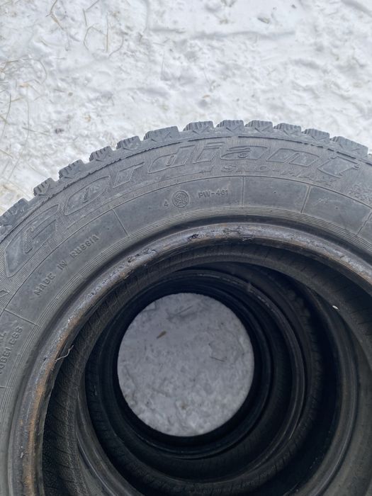 Продам 205/65R15