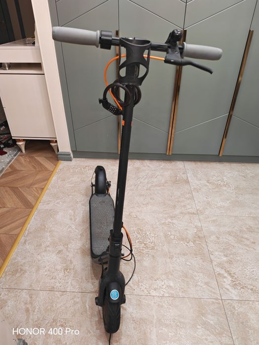 Электро самокат ninebot