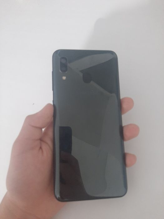 Продам Samsung A20