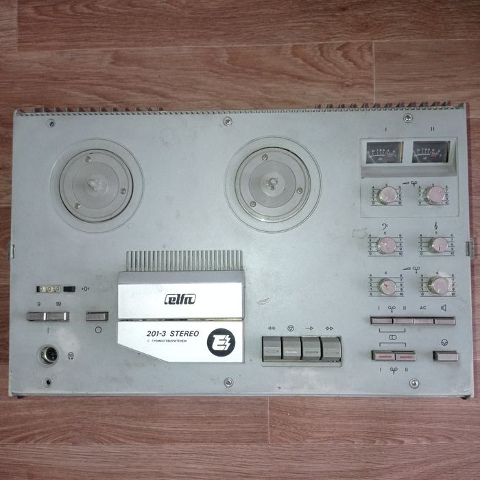 Катушечный магнитофон