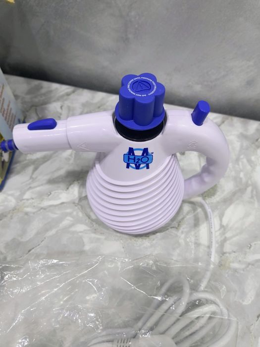Aparat de curatat cu aburi H2O