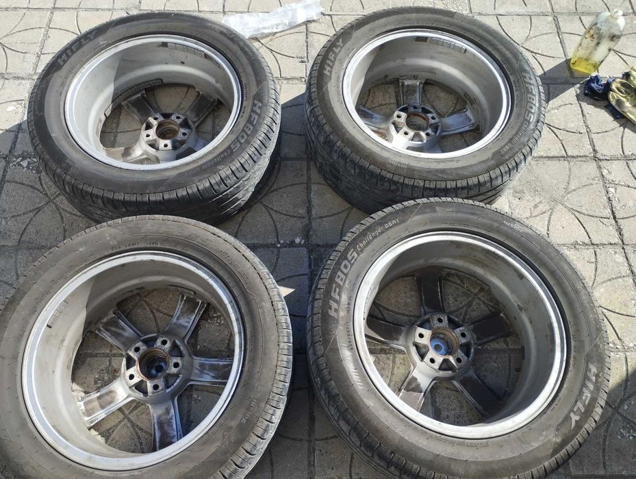 Джанти 17", 7J, ET 38, централен отвор 72,6 с втулка за 66,6 мм