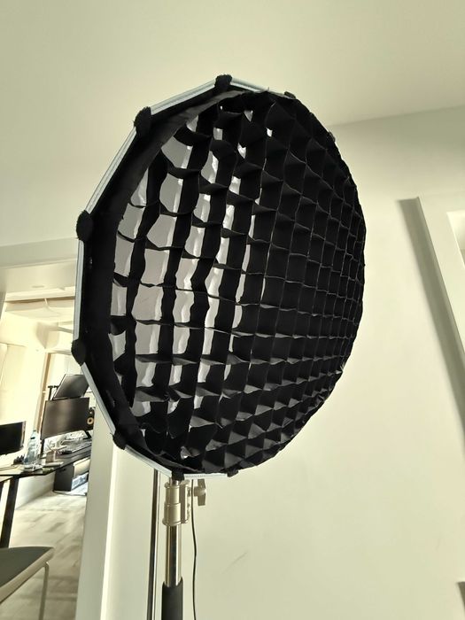 Softbox Aputure Light Dome Mini III Bowens – Ca Nouă, Completă