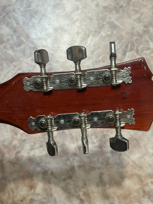 Гитара в отличном состояний