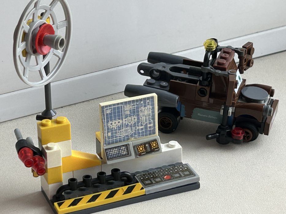 Конструктор «Тачки» машинка и станция