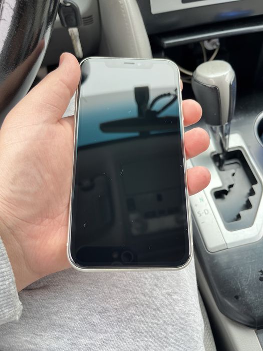 Iphone 11 продается