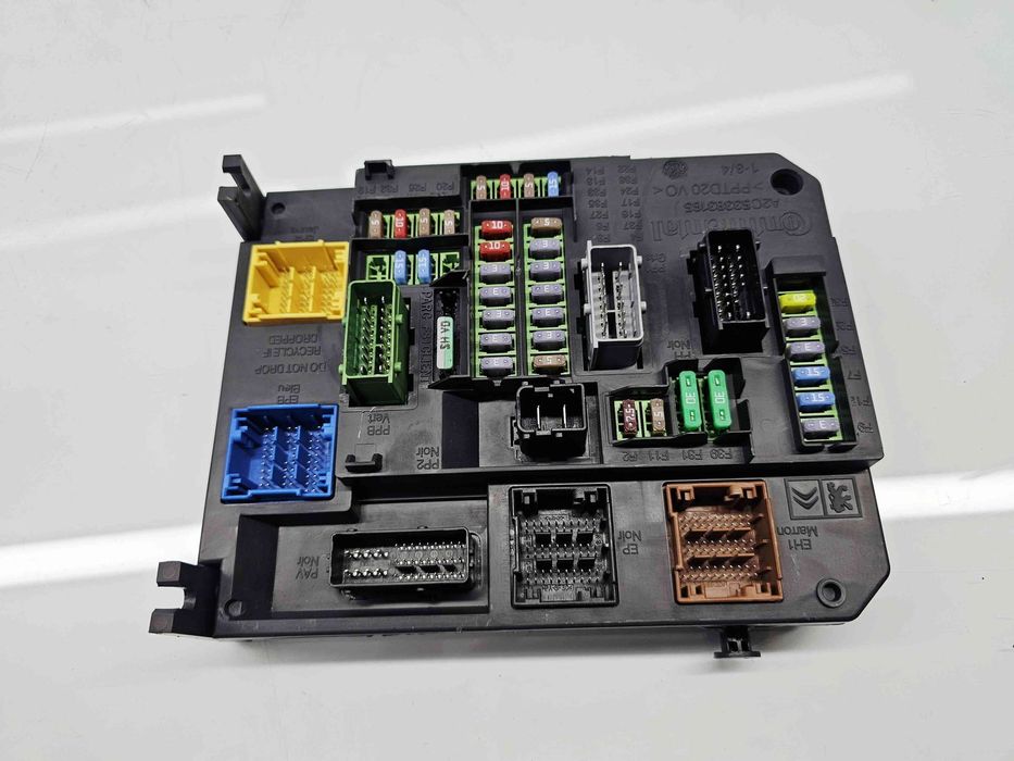 Panou sigurante Peugeot308 (II) [Fabr 2013-2020] 9806687880