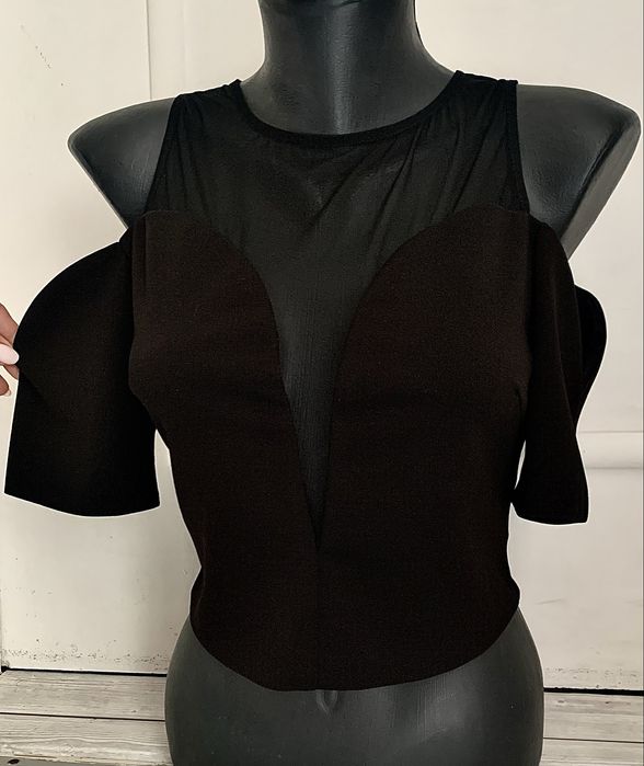 Черна ефектна блуза