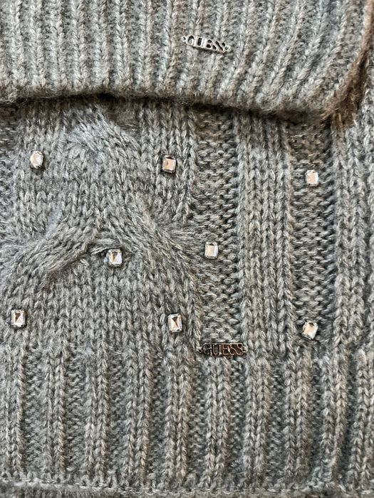 Шал и шапка Guess