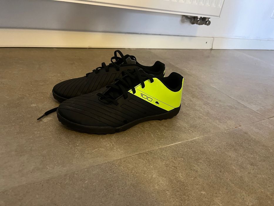 Colecție papuci Nike sau Adidas copii 10-14 ani