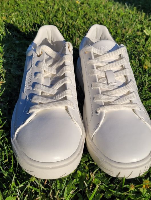 Pantoi sport, Sneakers marca originala Guess, noi, marimea 37