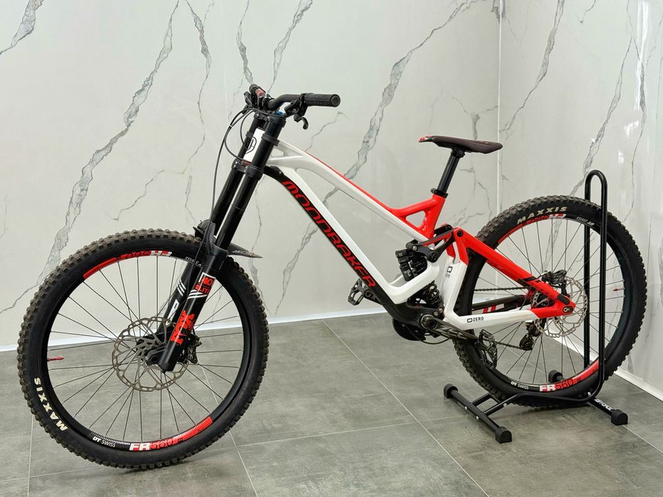 Велосипед за спускане Mondraker Summum CarbonFrame Pro  XL