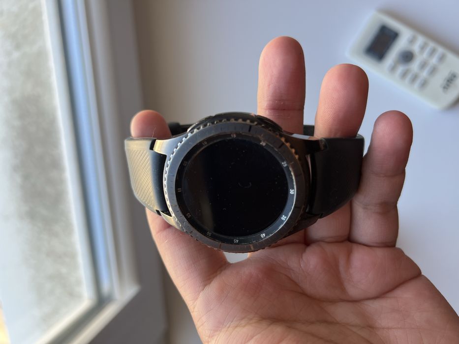 Смарт часы Samsung Gear S3 Frontier