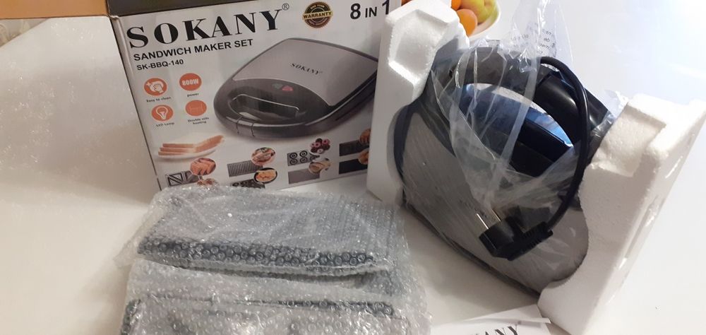 Электро вафельница ,грильница .