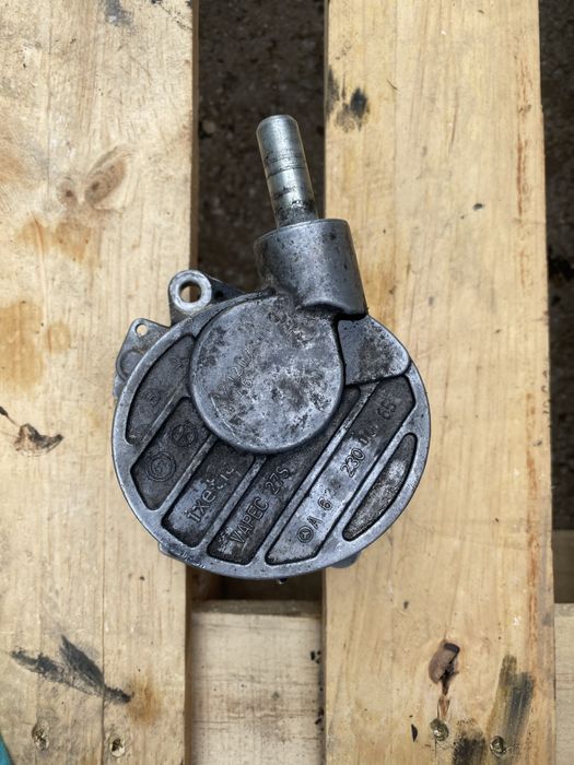 Вакум помпа Mercedes GL/ML 420cdi