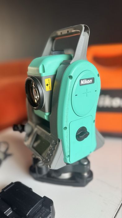 Тахеометр Nikon nivo5m