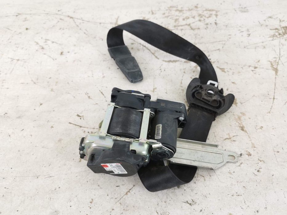 Предпазен колан Ауди А4 Б9 / Audi A4 B9 [ - ] Оригинален