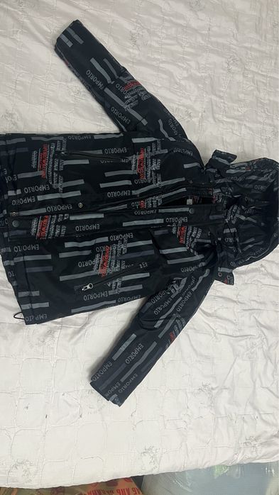 Продам зимнюю куртку