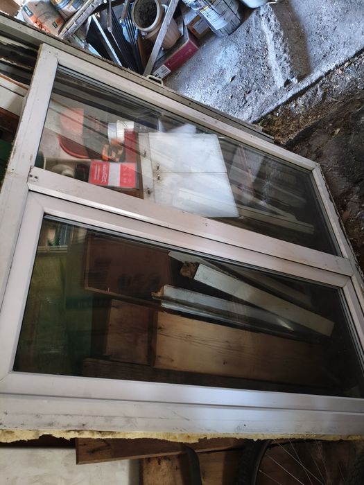 Окно б/у 1,25*1,35см