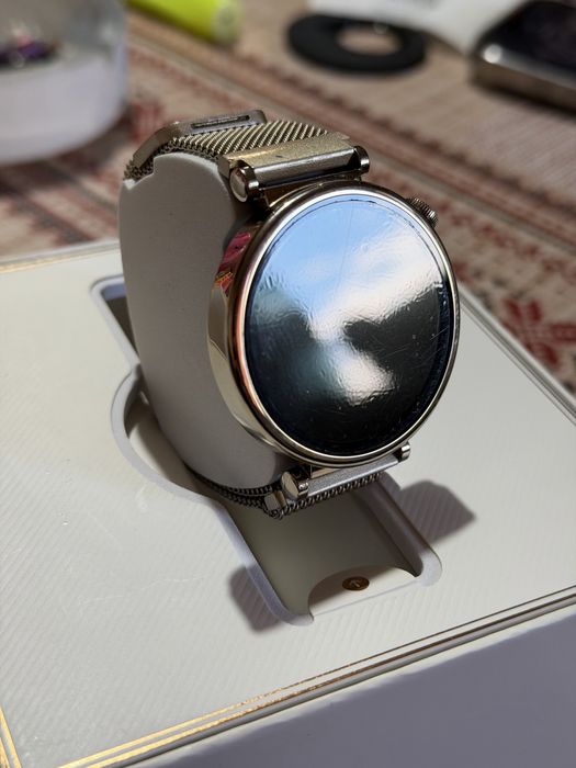 Huawei Watch 4  Lether Strap! Като нов!